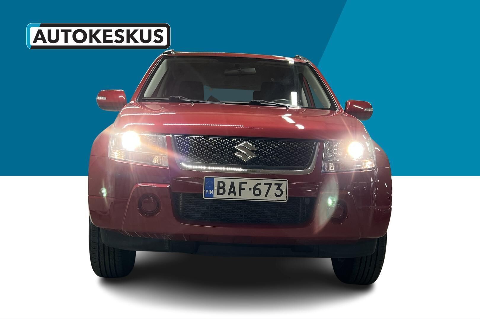 Suzuki Grand Vitara iso kuva 2
