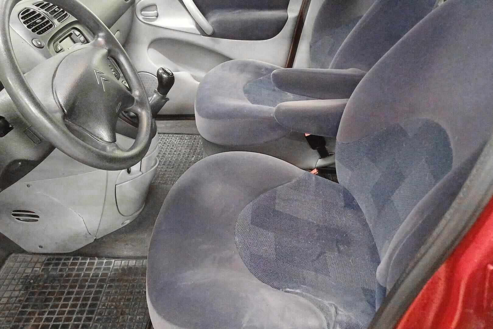 Citroen XSARA iso kuva 8