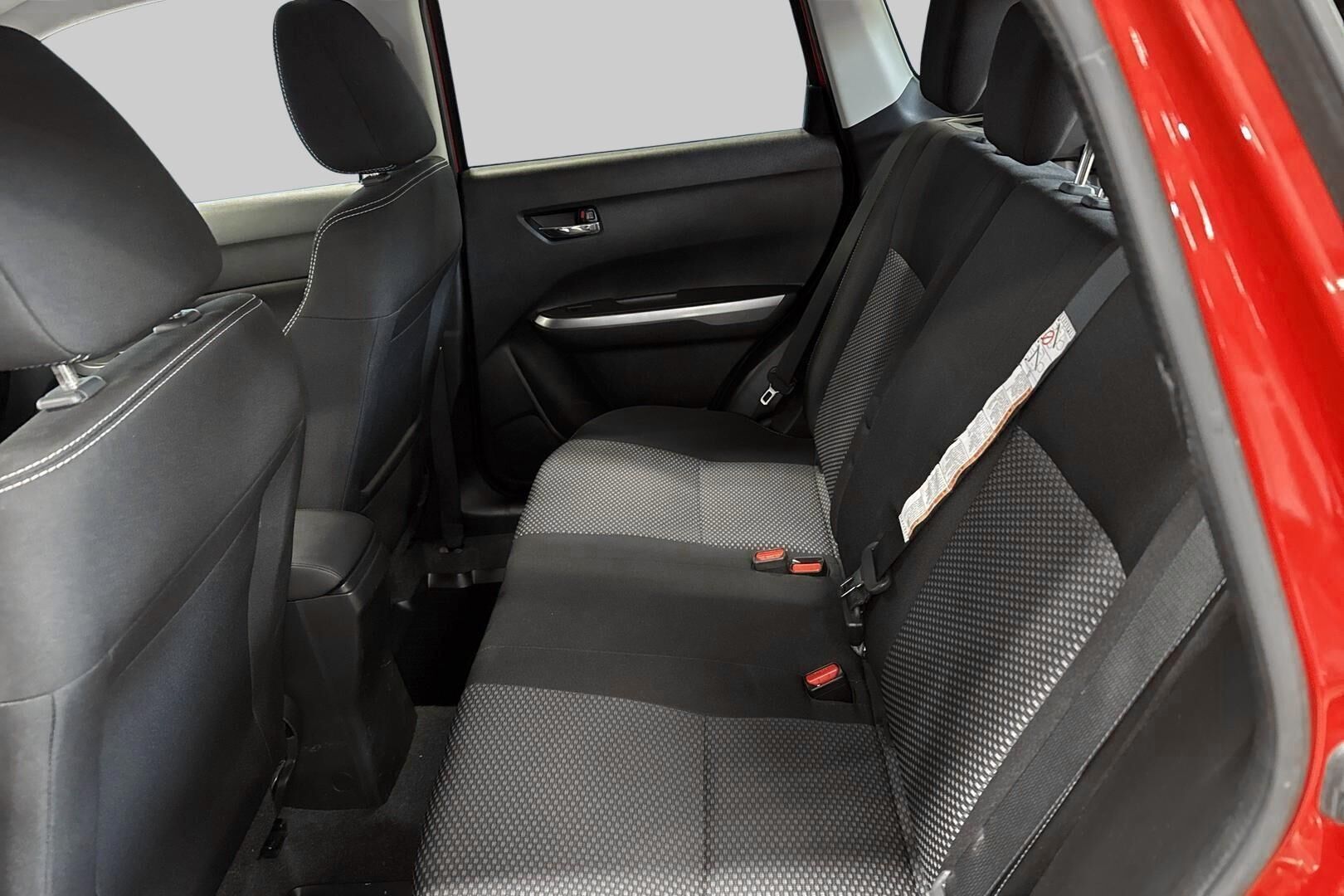 Suzuki Vitara iso kuva 8