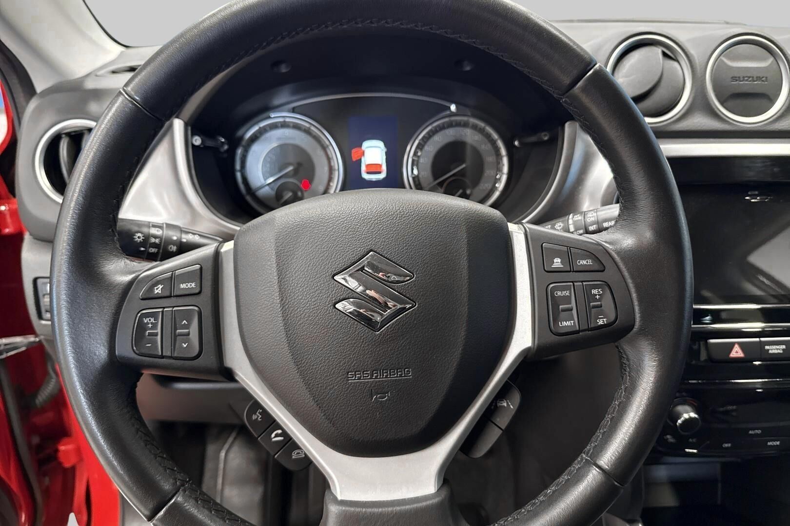 Suzuki Vitara iso kuva 22