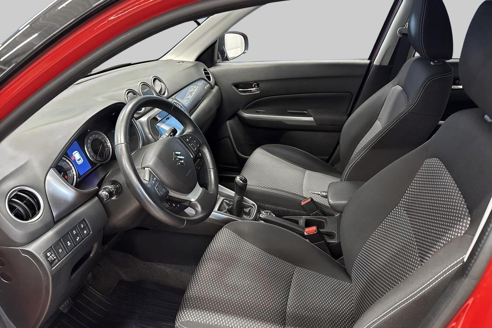 Suzuki Vitara iso kuva 7
