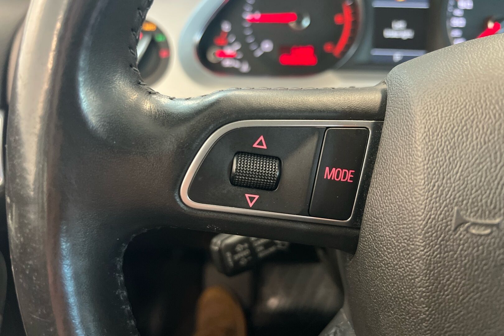 Audi A6 iso kuva 12