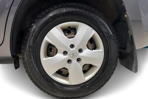 Toyota RAV4 esikatselu 13