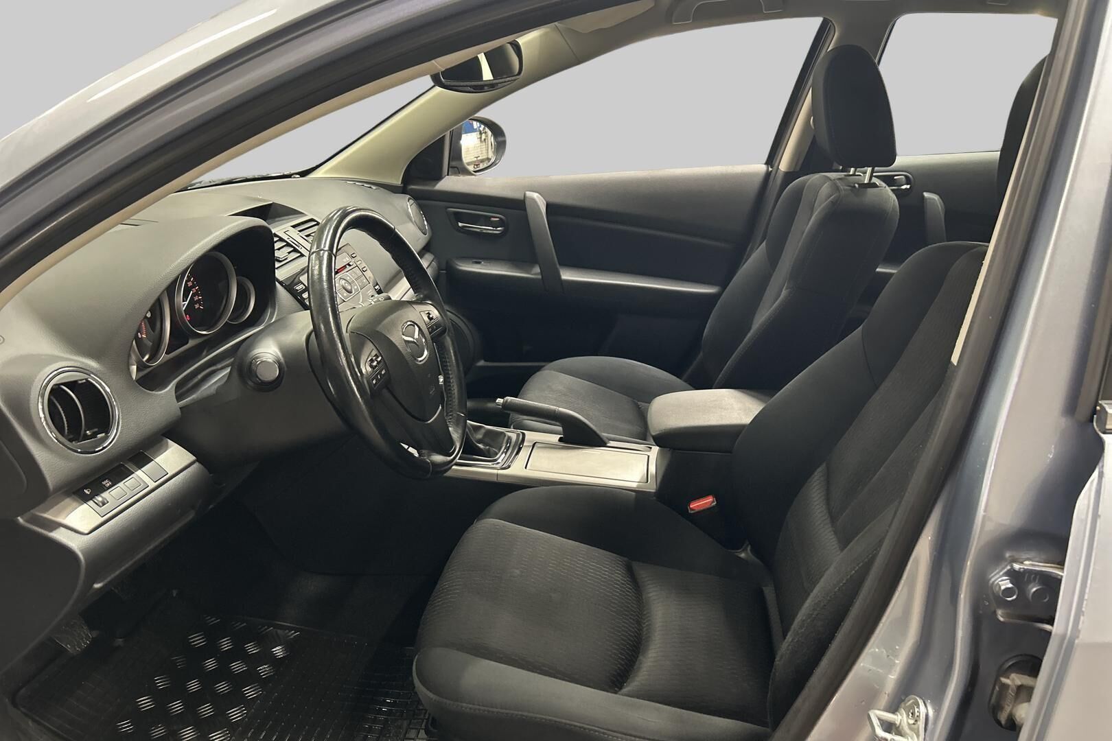 Mazda Mazda6 iso kuva 9