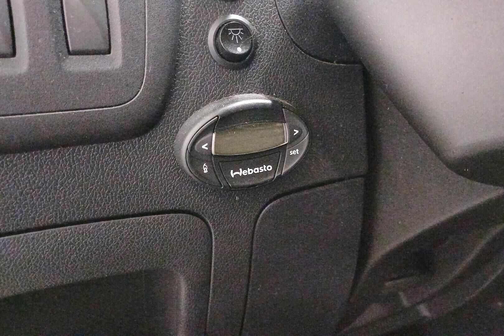 Renault Master iso kuva 17