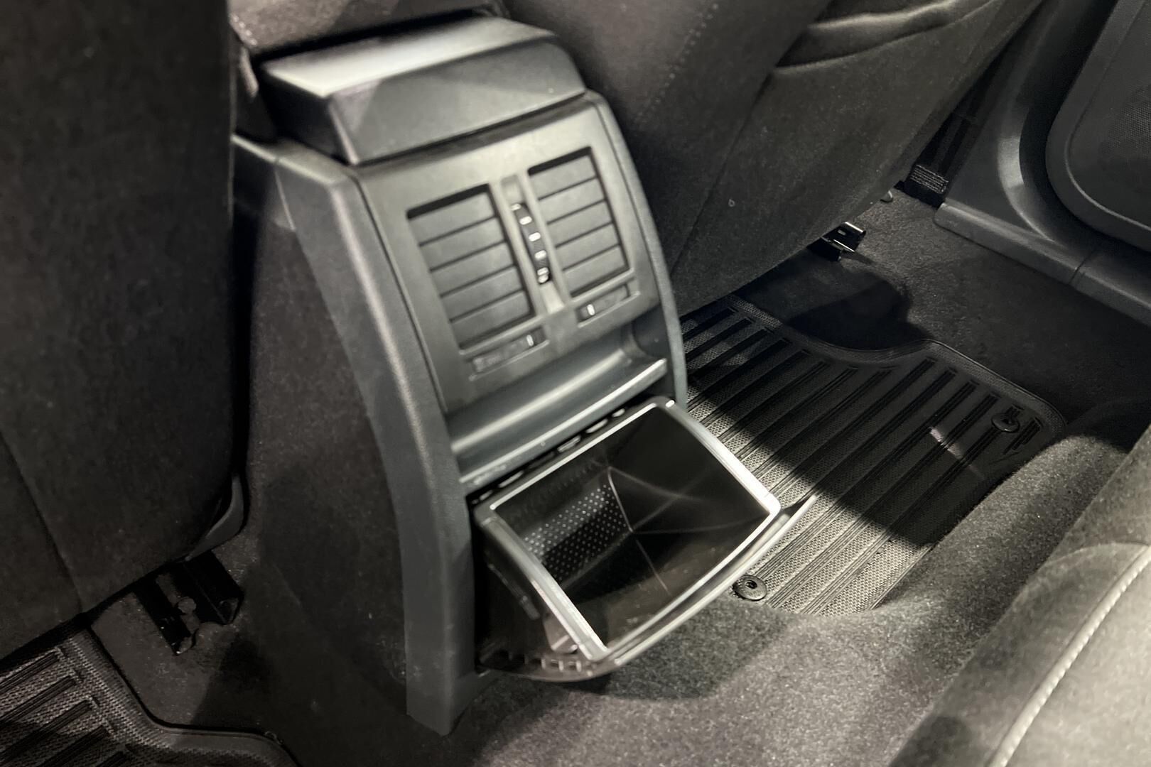 Skoda Octavia iso kuva 22