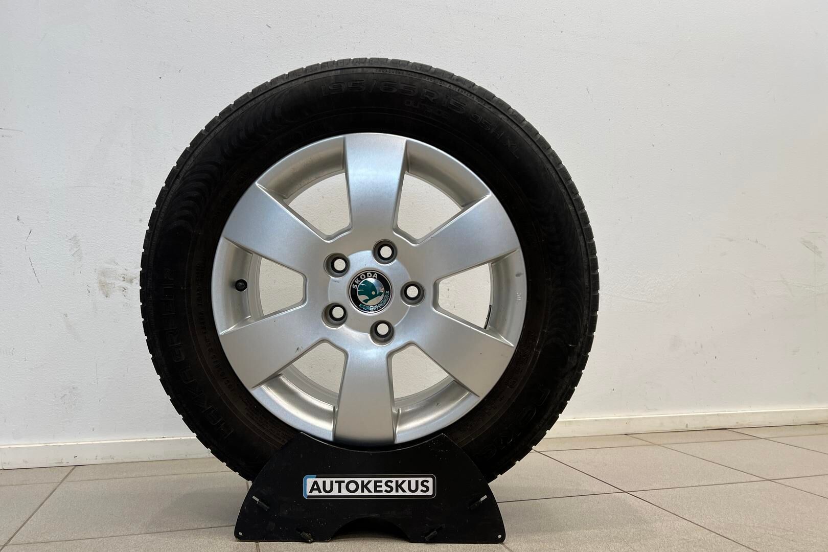 Skoda Octavia iso kuva 24