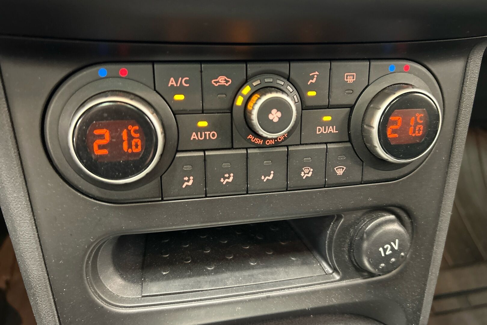 Nissan Qashqai iso kuva 20