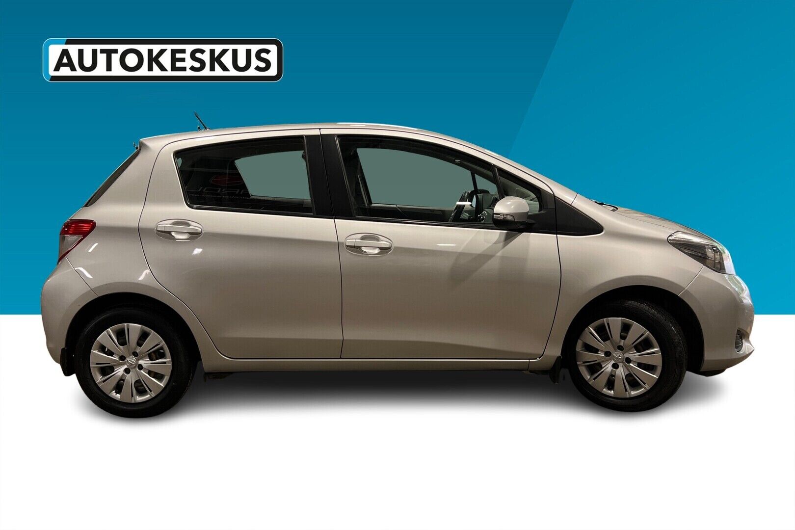 Toyota Yaris iso kuva 5