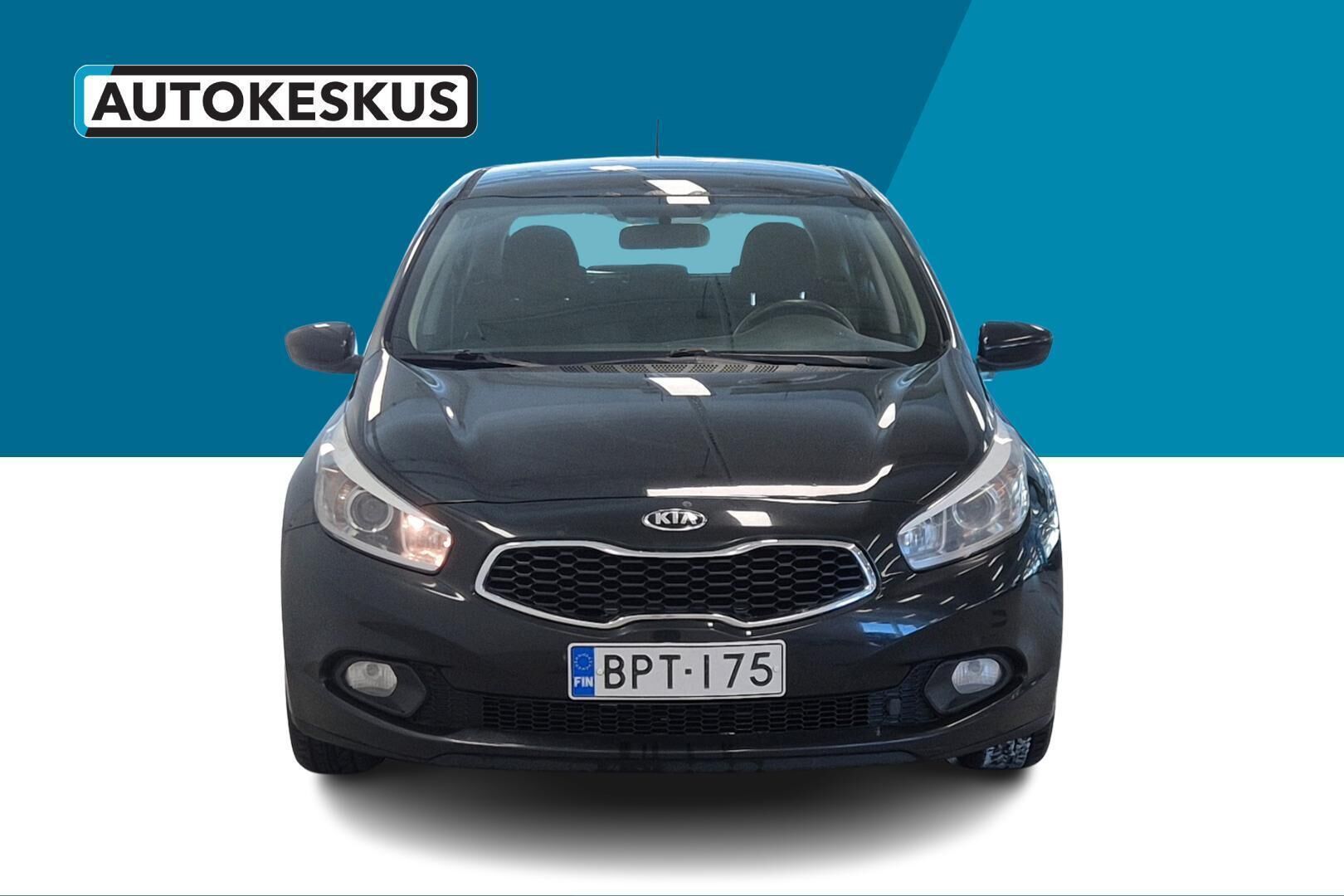Kia cee'd iso kuva 14