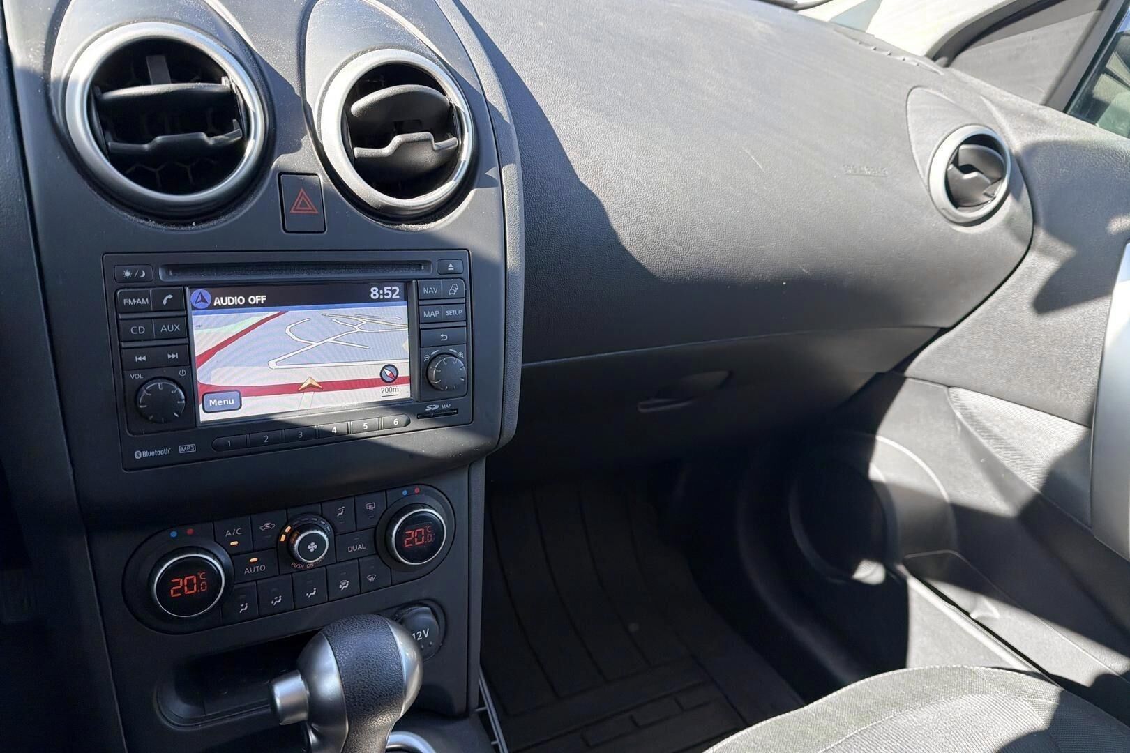 Nissan Qashqai iso kuva 15