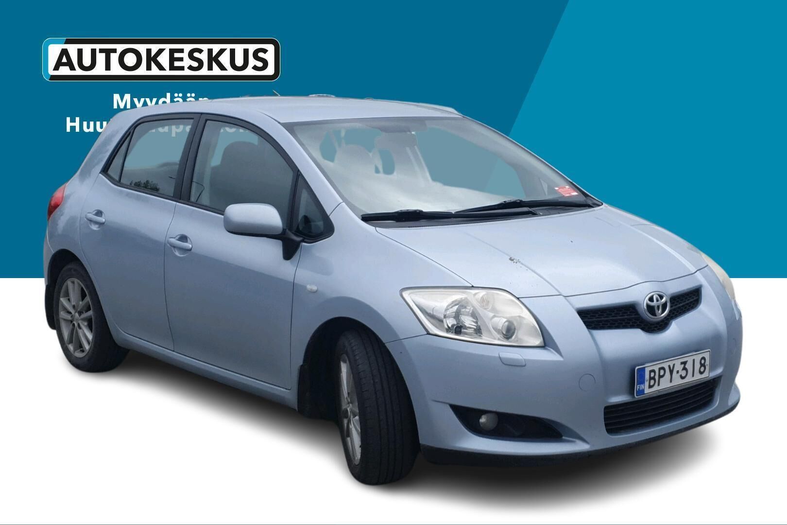 Toyota Auris iso kuva 3