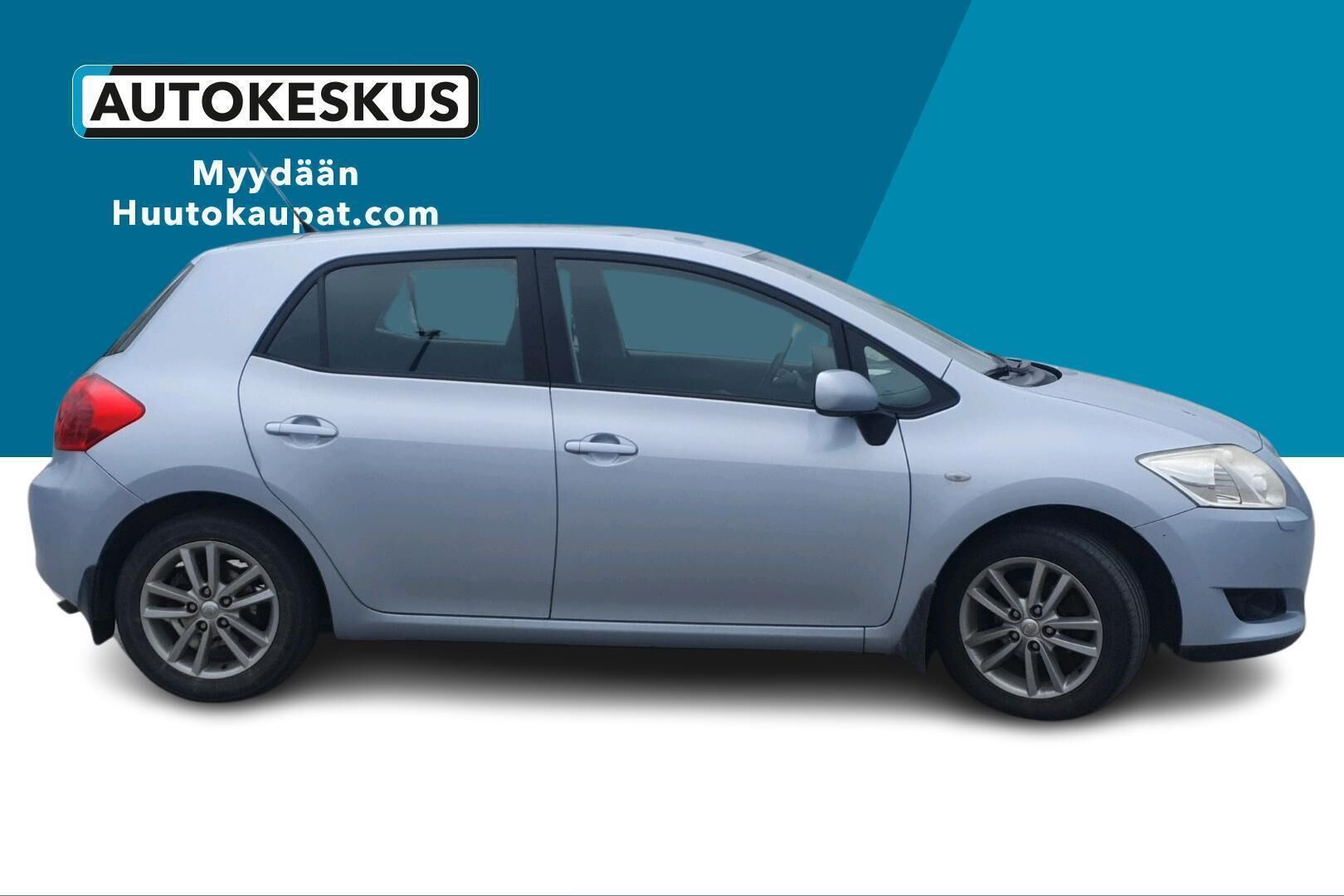 Toyota Auris iso kuva 4