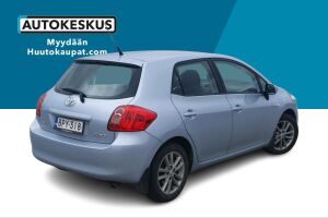 Toyota Auris esikatselu 5