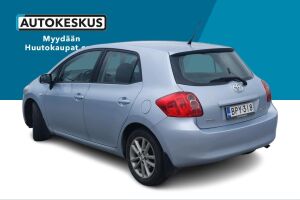 Toyota Auris esikatselu 7