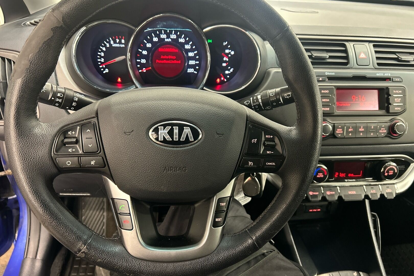 Kia Rio iso kuva 14