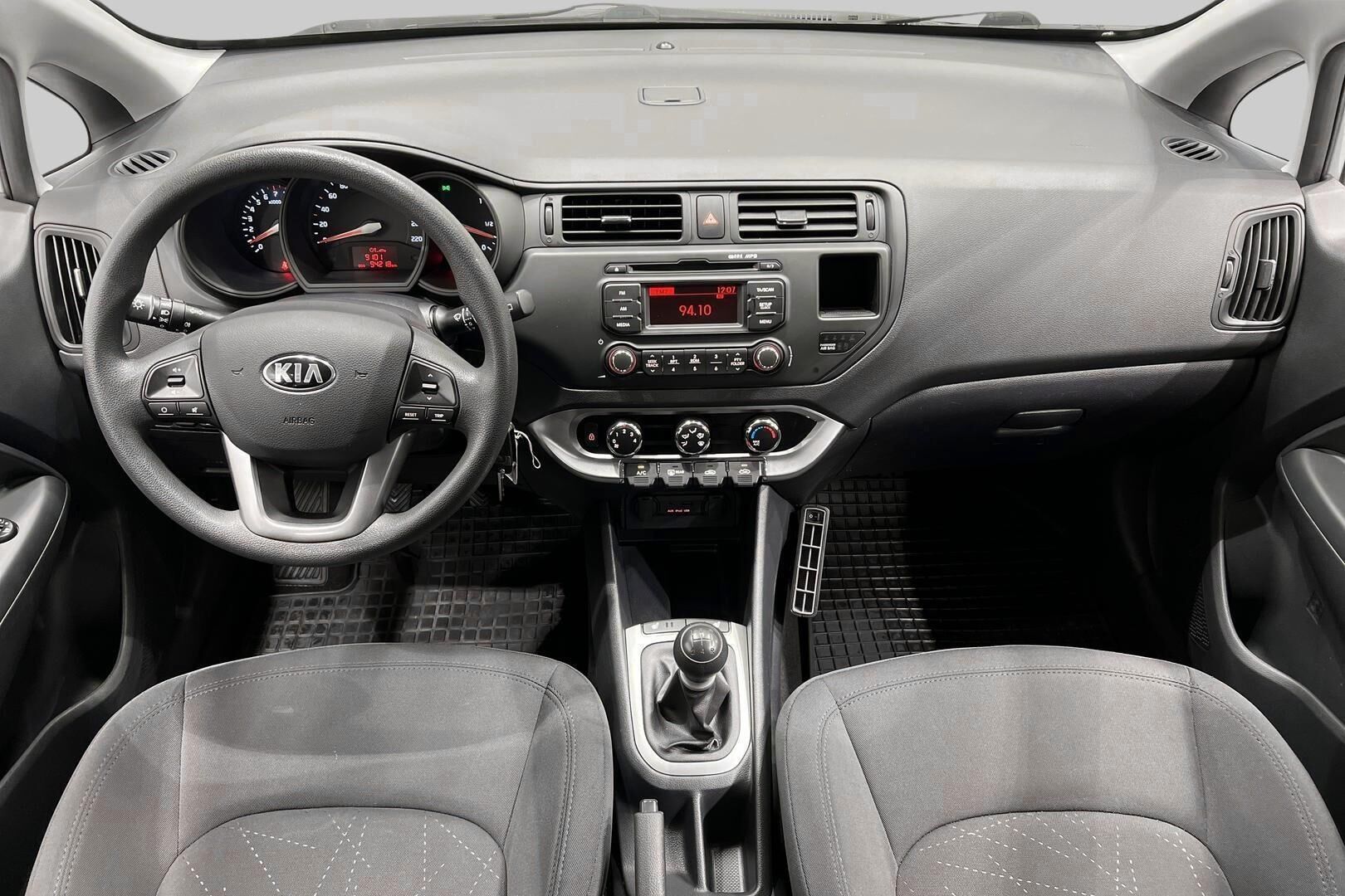 Kia Rio iso kuva 22