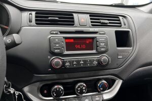 Kia Rio esikatselu 13