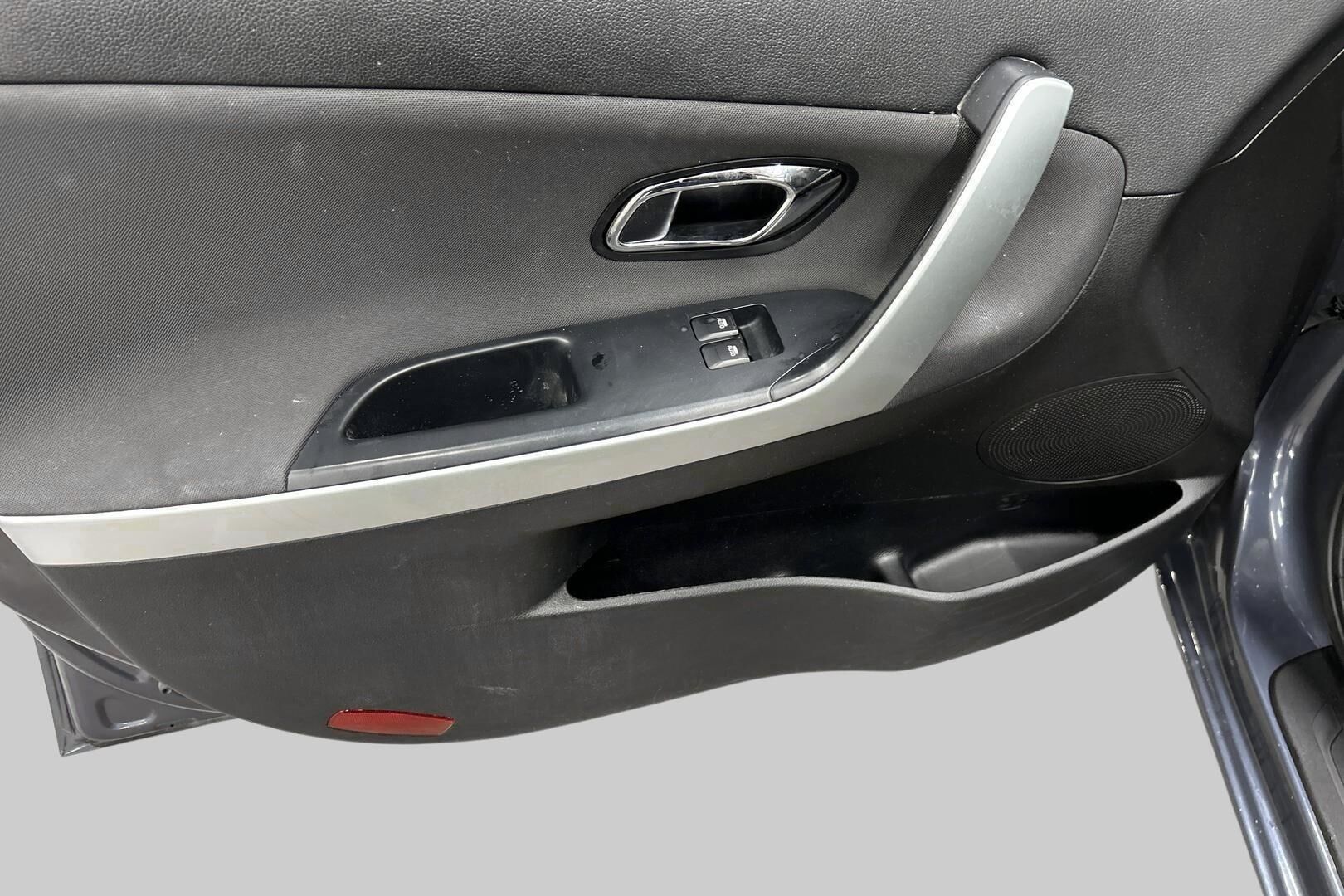 Kia cee'd iso kuva 13