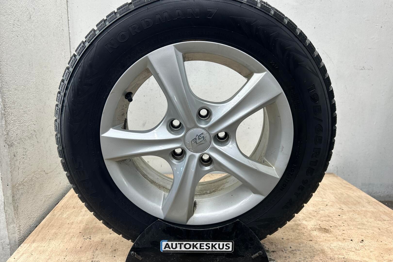Kia cee'd iso kuva 21
