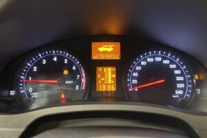 Toyota Avensis esikatselu 14