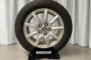 Toyota Avensis esikatselu 18