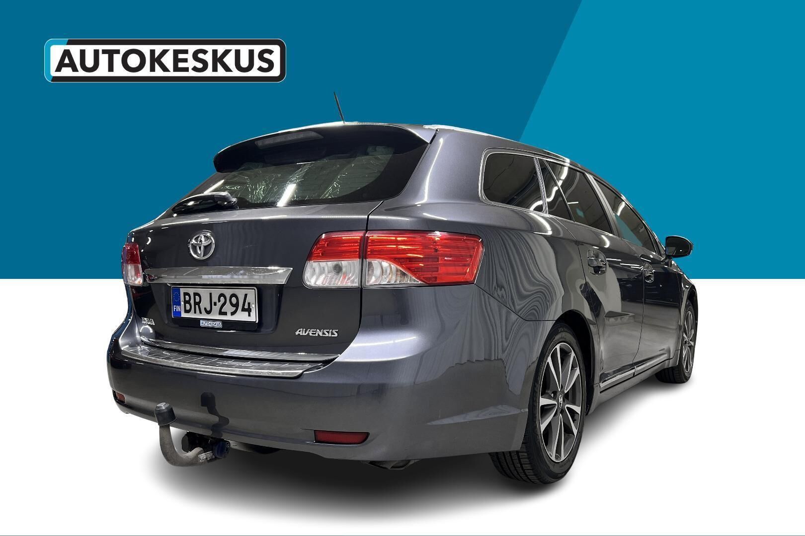 Toyota Avensis iso kuva 5