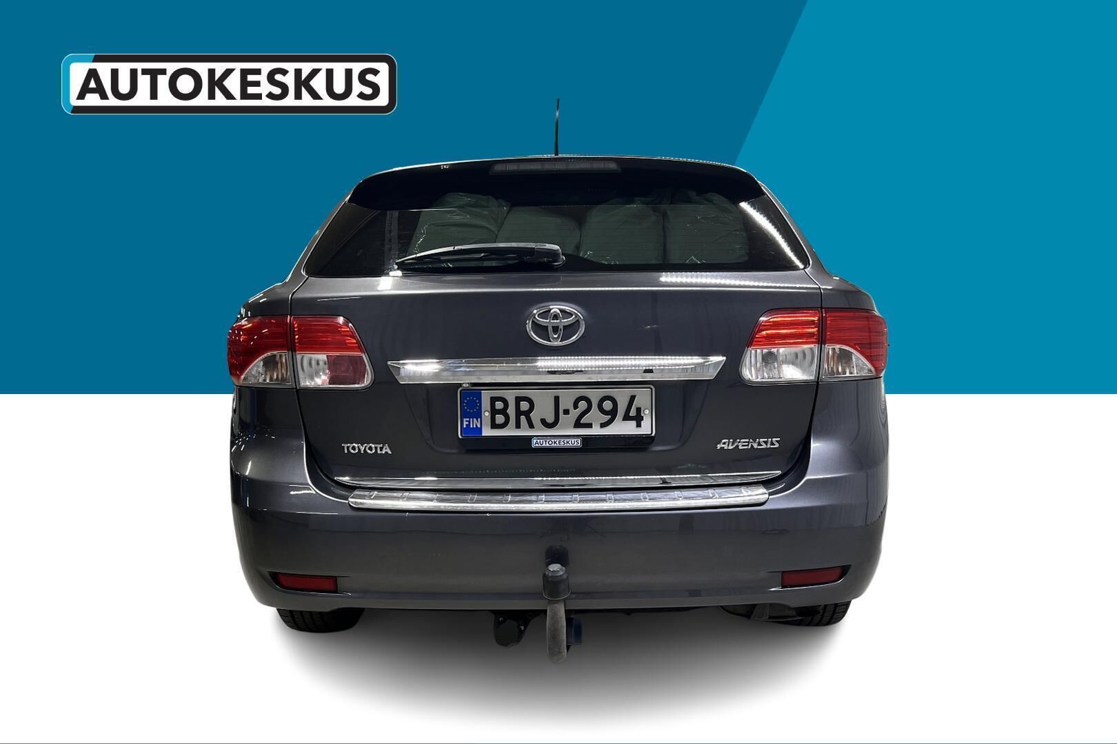 Toyota Avensis iso kuva 6