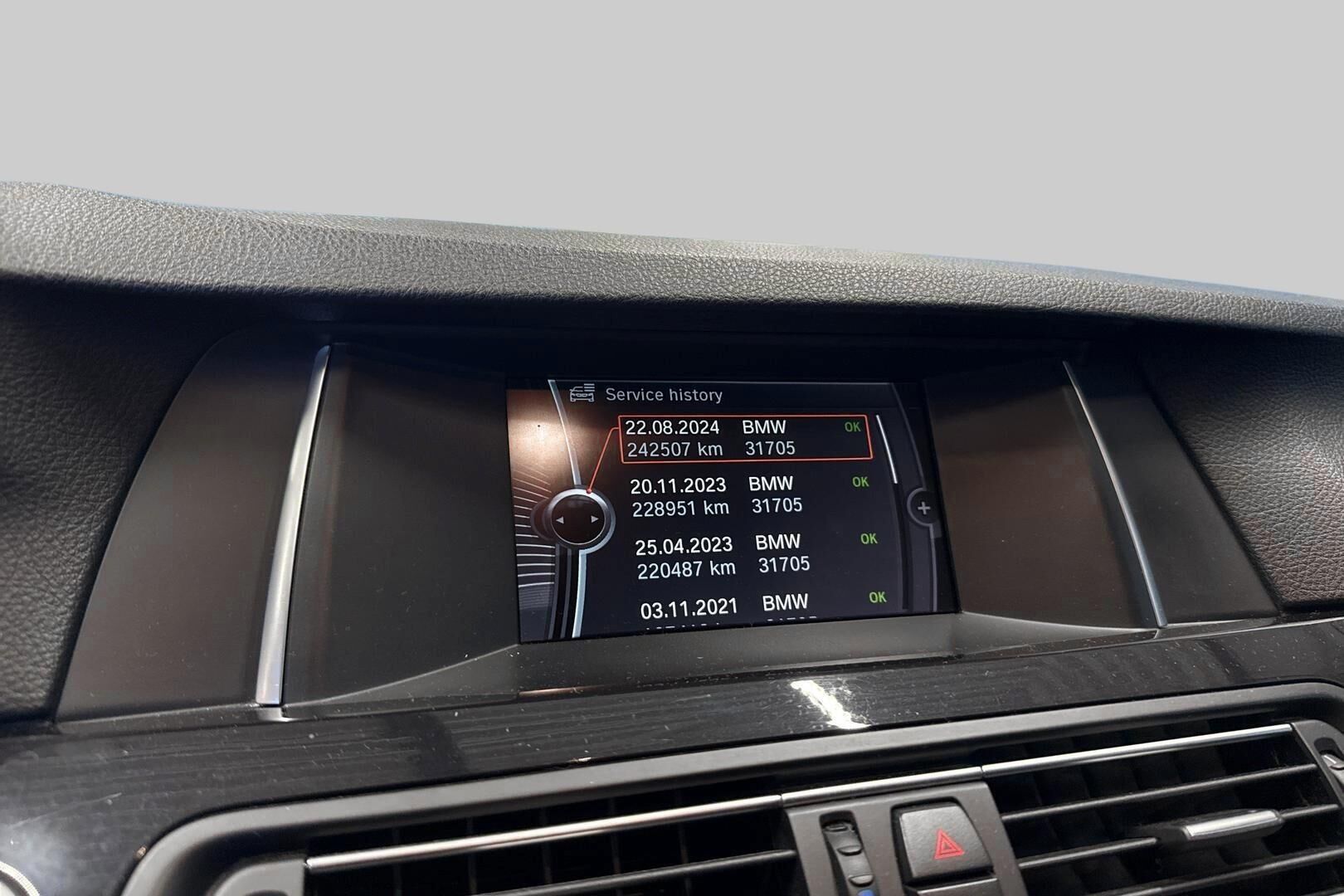 BMW 5-sarja iso kuva 21