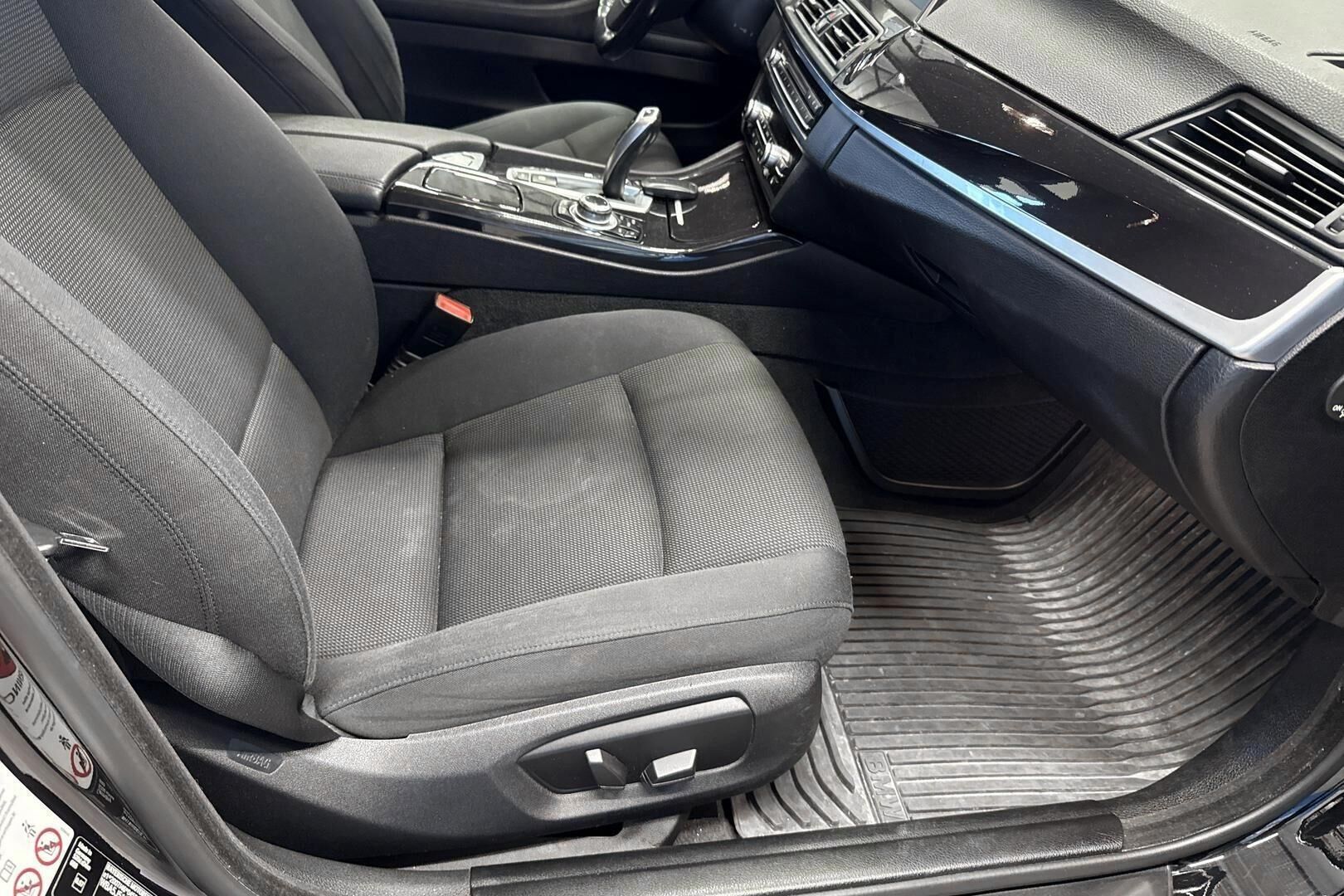BMW 5-sarja iso kuva 35