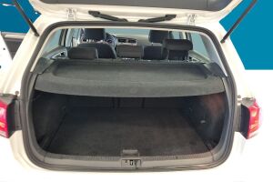 Volkswagen Golf esikatselu 23