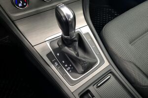 Volkswagen Golf esikatselu 6