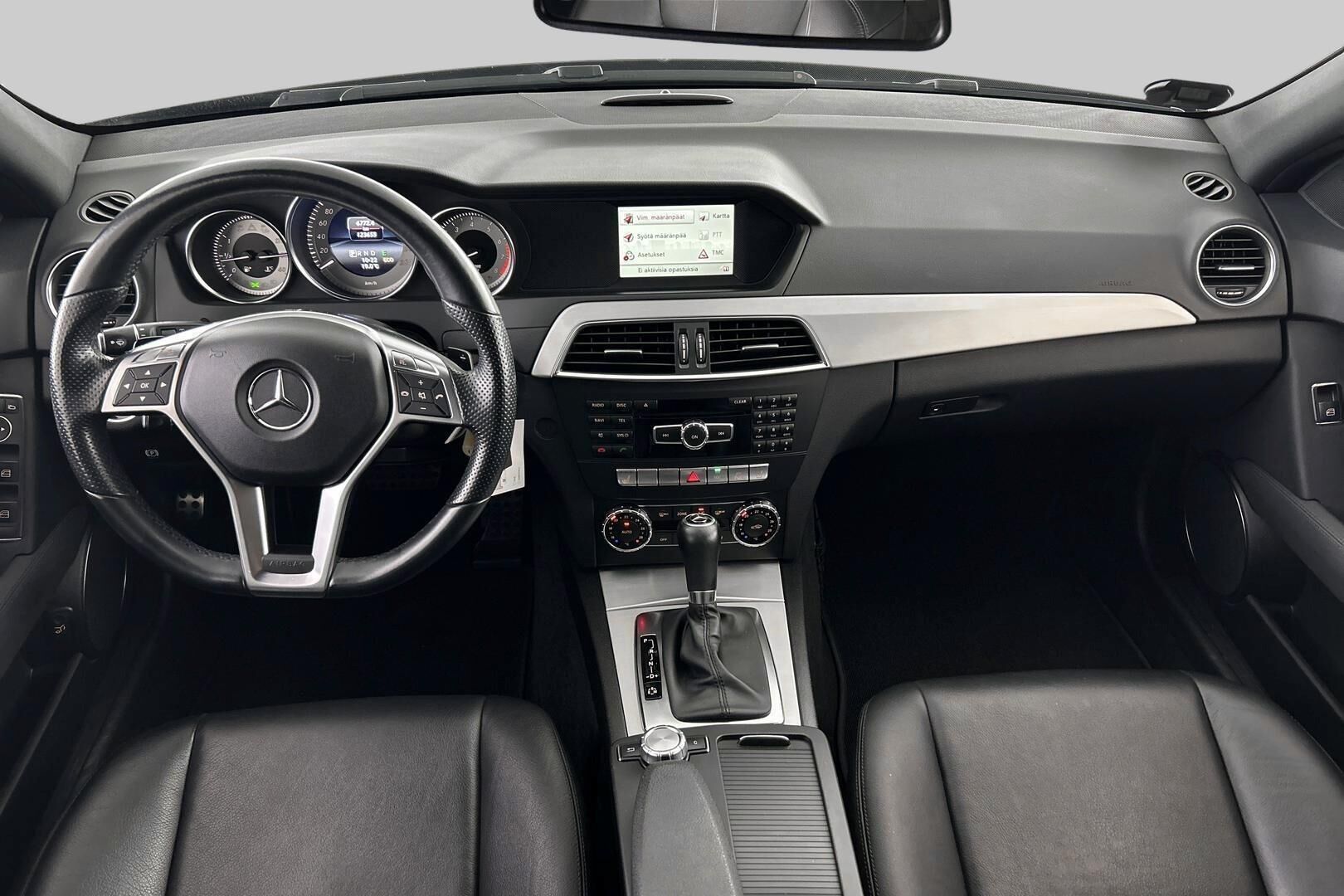 Mercedes-Benz C iso kuva 11