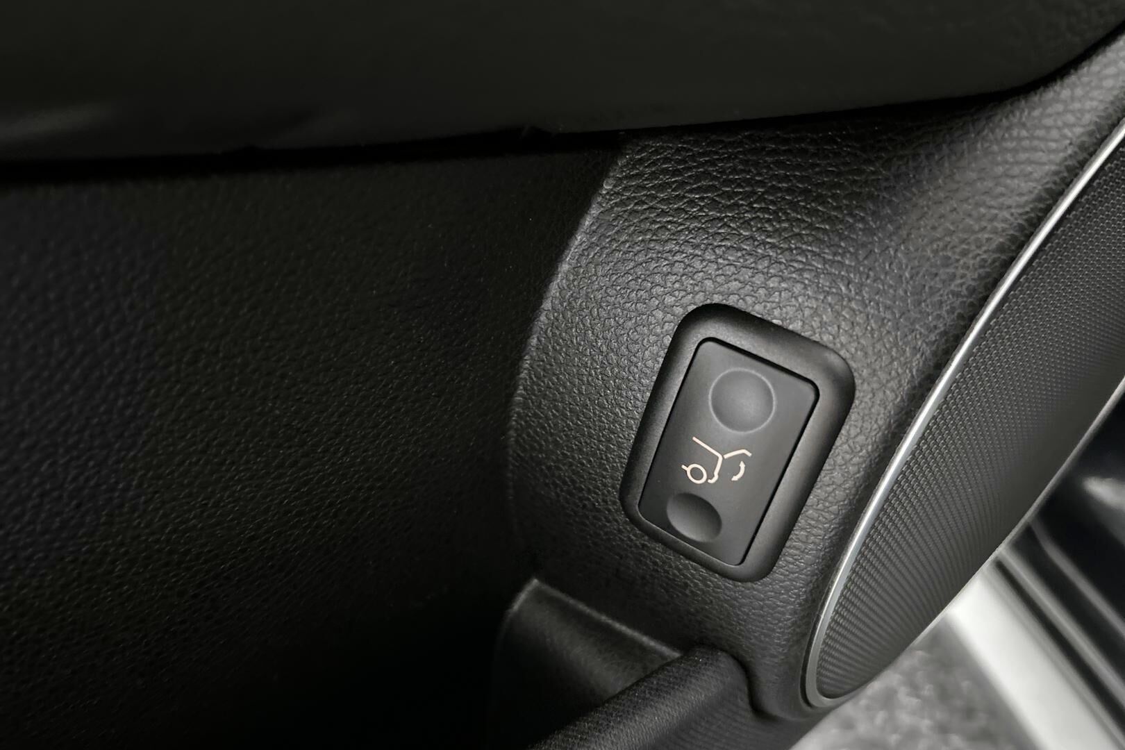 Mercedes-Benz C iso kuva 17