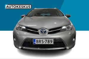 Toyota Auris esikatselu 2