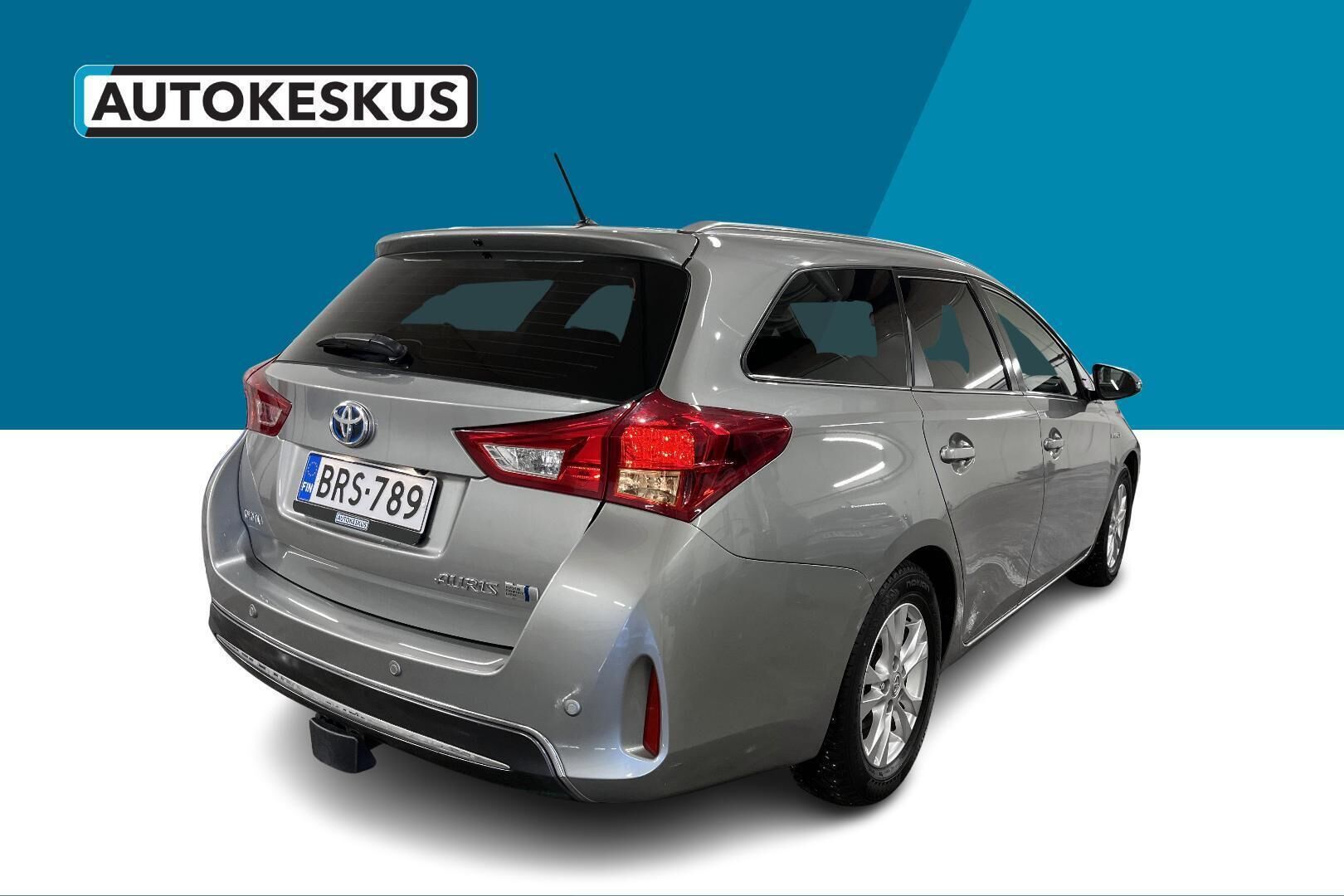 Toyota Auris iso kuva 5