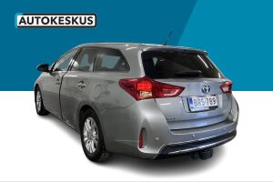 Toyota Auris esikatselu 7