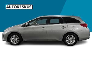 Toyota Auris esikatselu 8