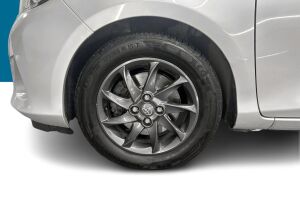 Toyota Yaris esikatselu 13