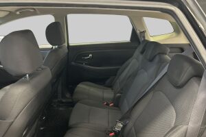 Kia Carens esikatselu 10