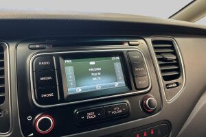 Kia Carens esikatselu 15