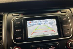 Kia Carens esikatselu 16