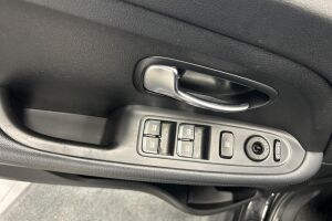 Kia Carens esikatselu 22