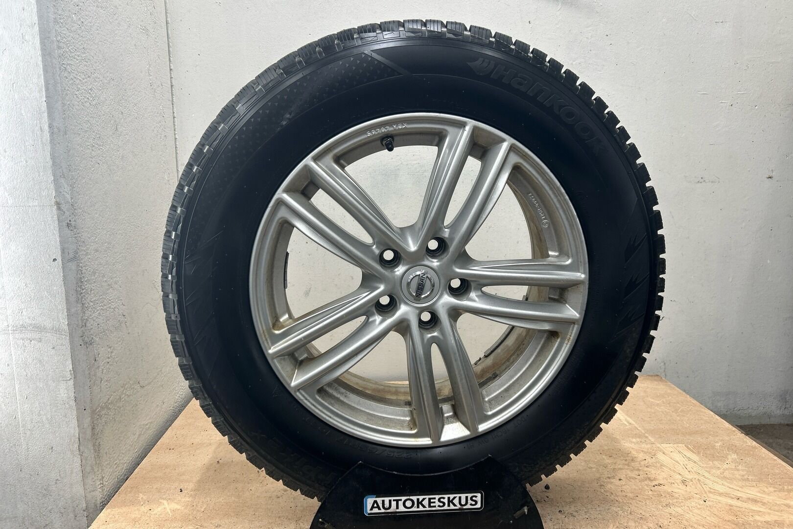 Nissan X-Trail iso kuva 10