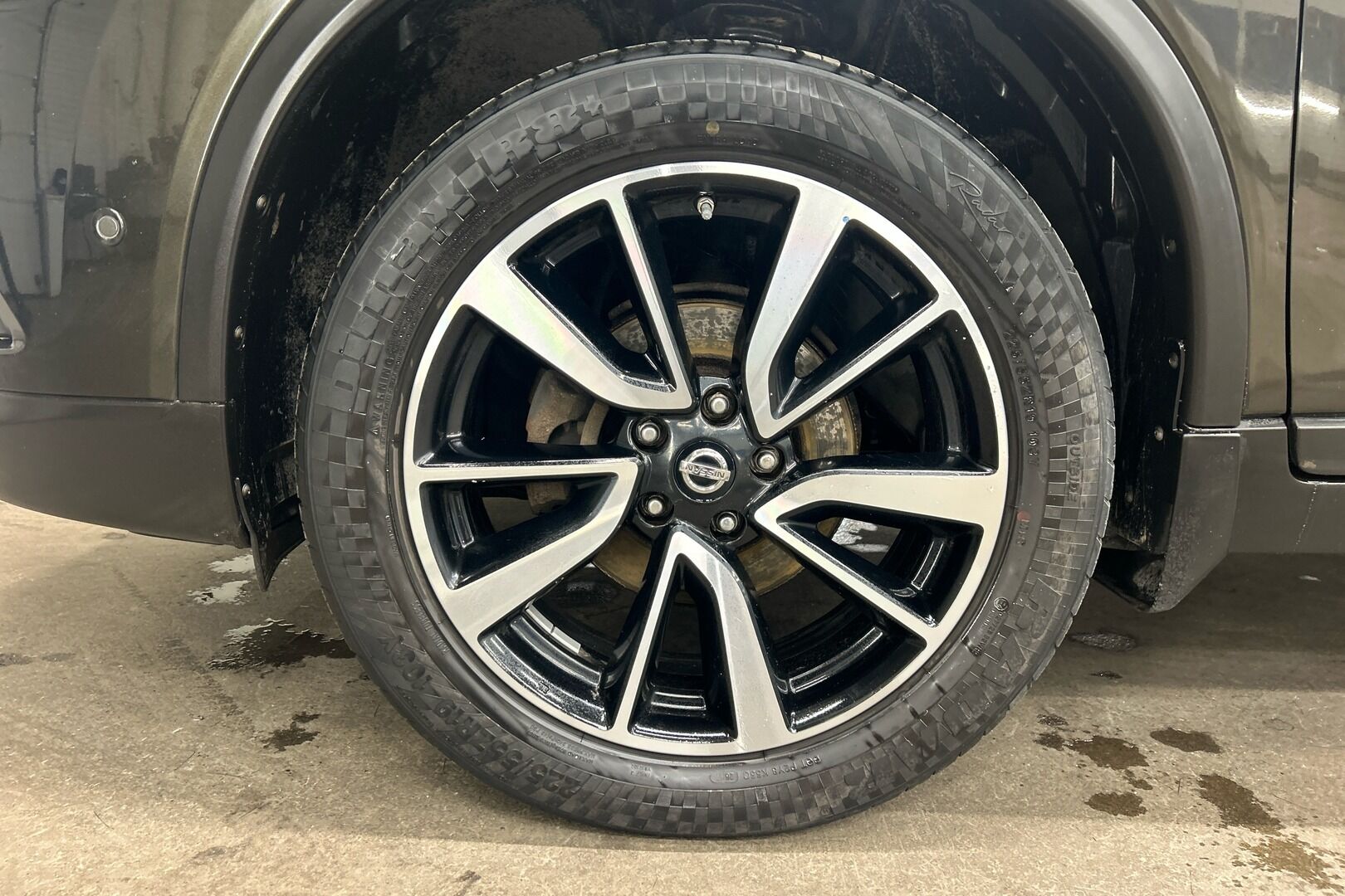 Nissan X-Trail iso kuva 22