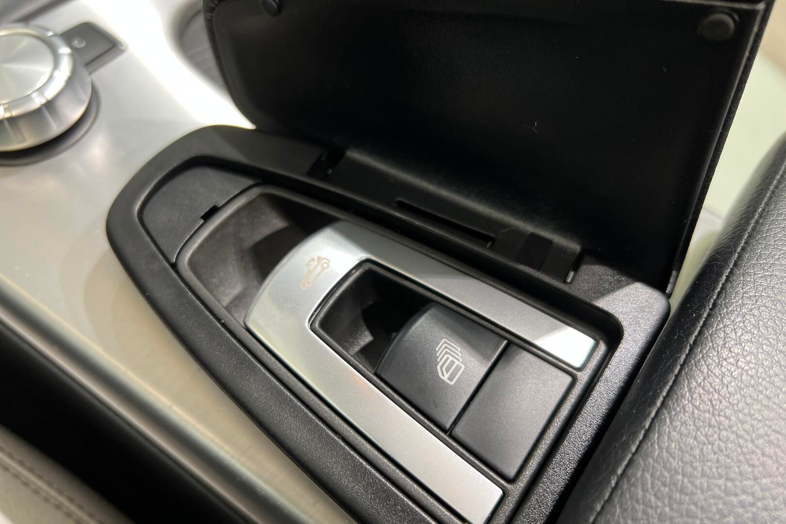 Mercedes-Benz SLK iso kuva 19