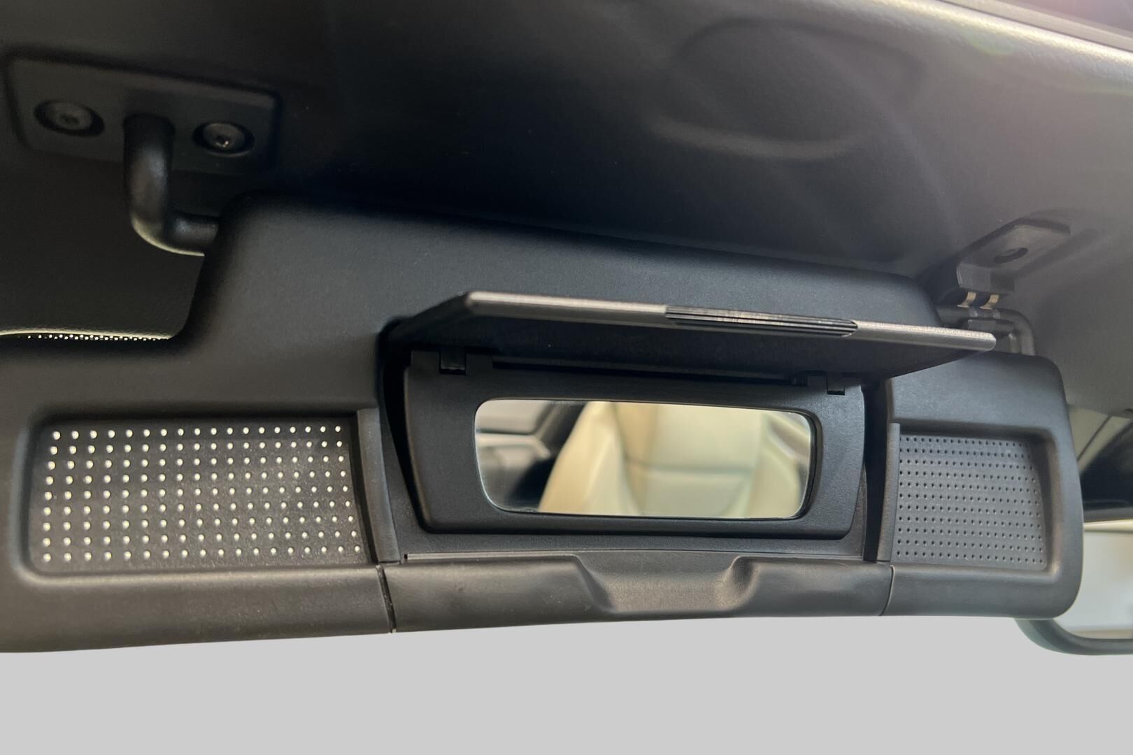 Mercedes-Benz SLK iso kuva 24