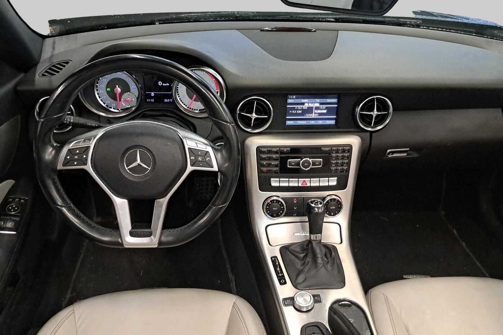 Mercedes-Benz SLK iso kuva 4