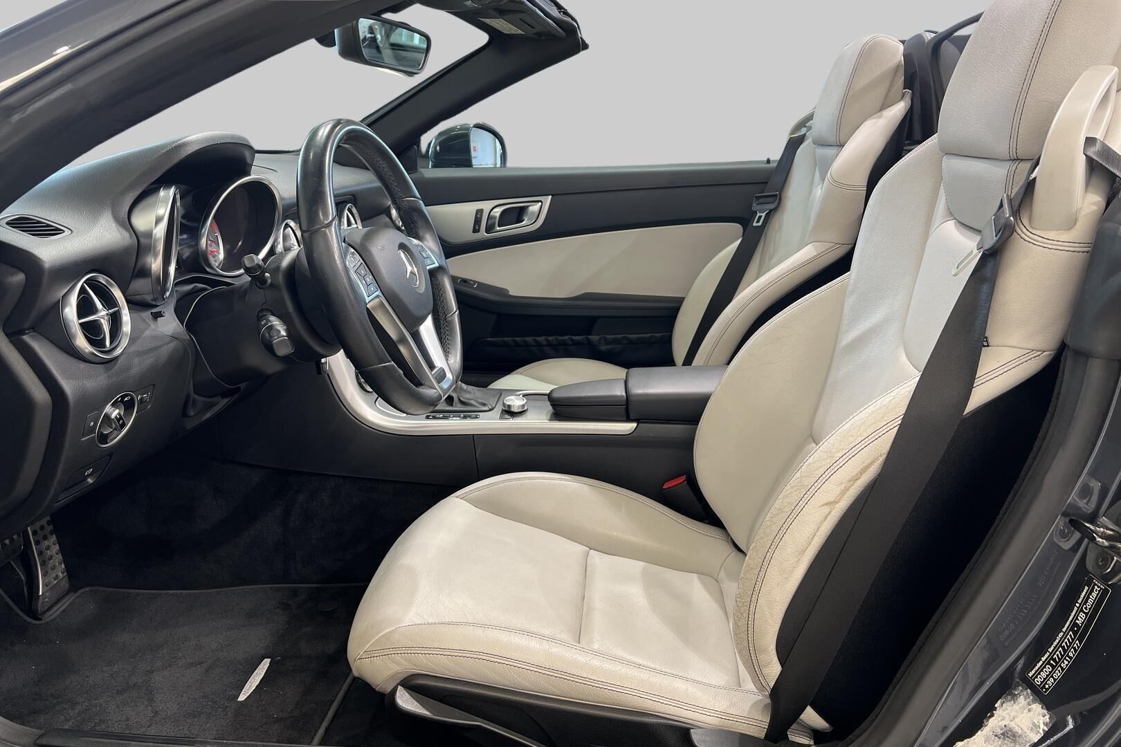 Mercedes-Benz SLK iso kuva 8