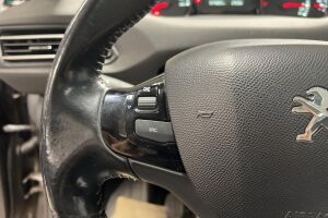 Peugeot 308 esikatselu 17